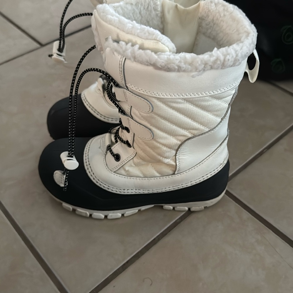 Snow Boots